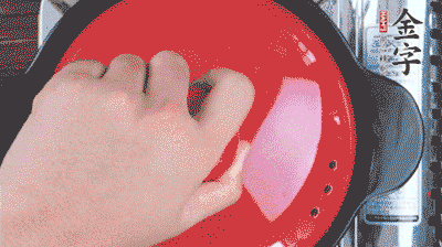 加香菇燉10分鐘后。