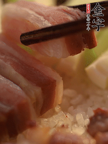 轉(zhuǎn)小火，繼續(xù)蓋蓋子燜2-3分鐘。