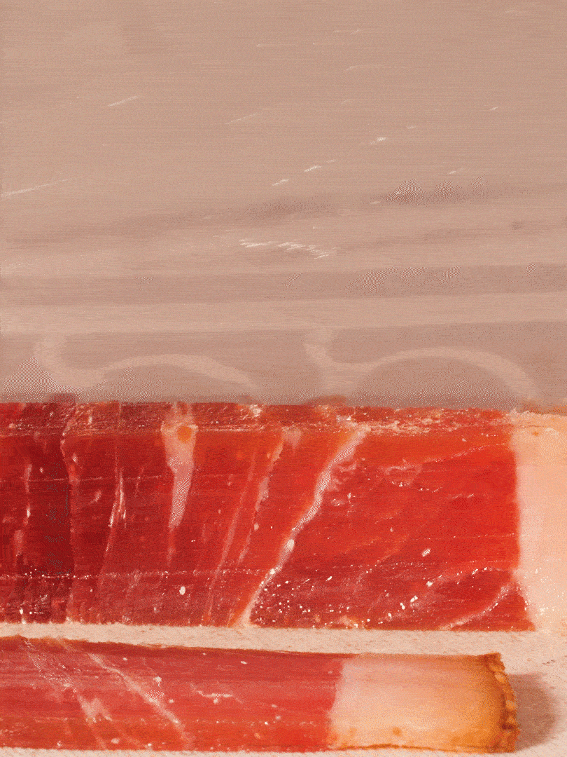 金字火腿切片，溫水浸泡5分鐘